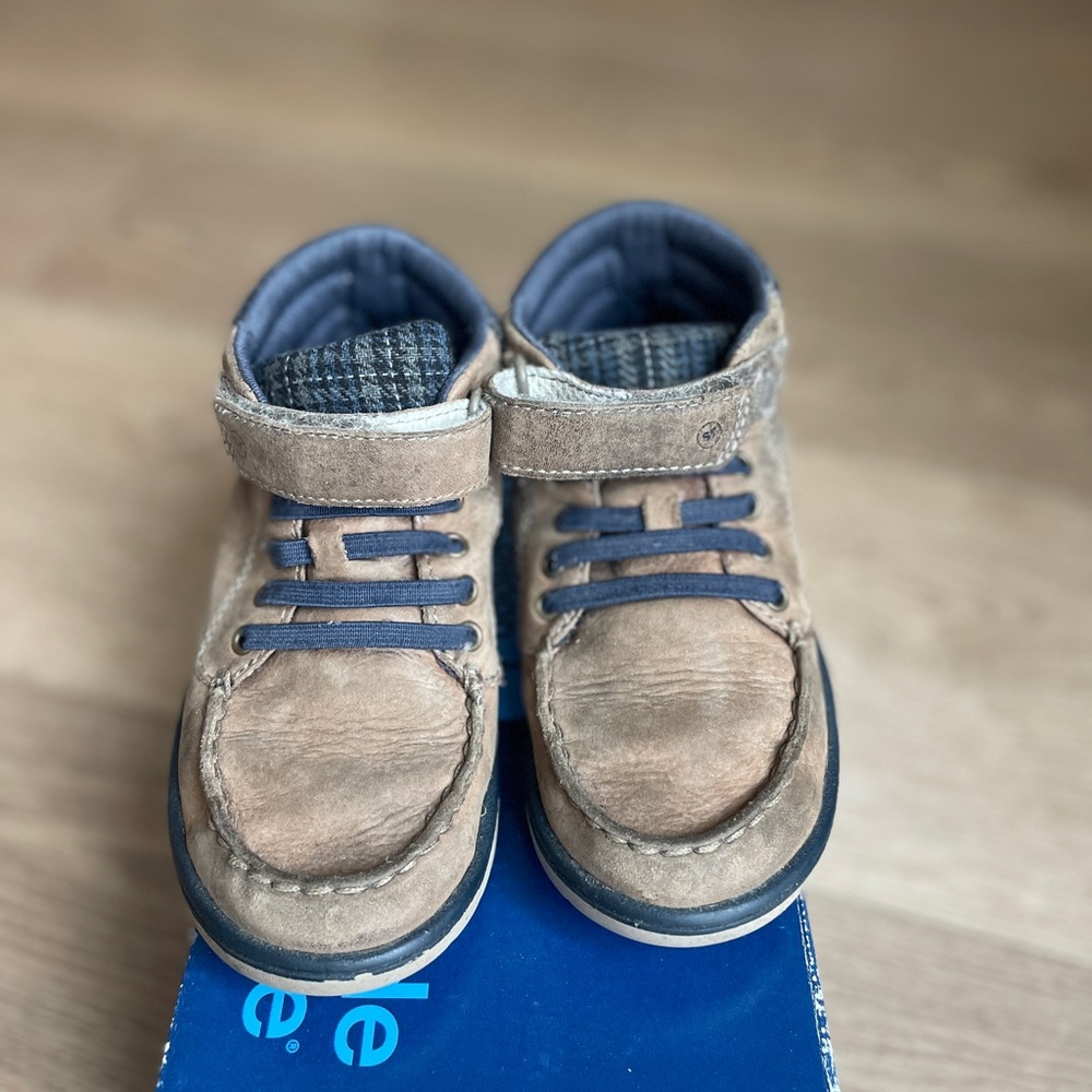 Stride Rite Langston Brown Boots with Blue Laces